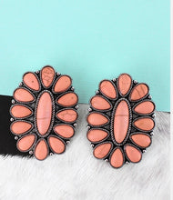 Load image into Gallery viewer, Concho Studs